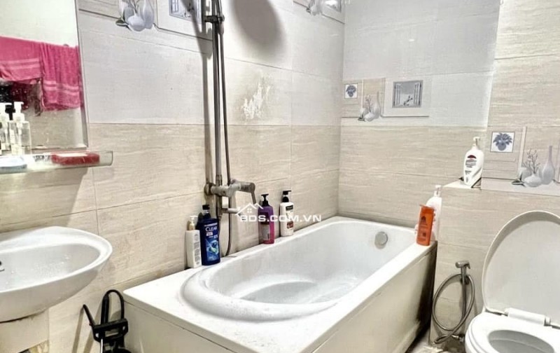 Siêu Phẩm 5 Tầng, 57m2, 6PN, đường Bành Văn Trân, Phường 7, Tân Bình. Giá Chỉ 10.5 tỷ TL .